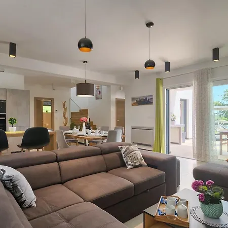 Prázdninový dům Lucas *