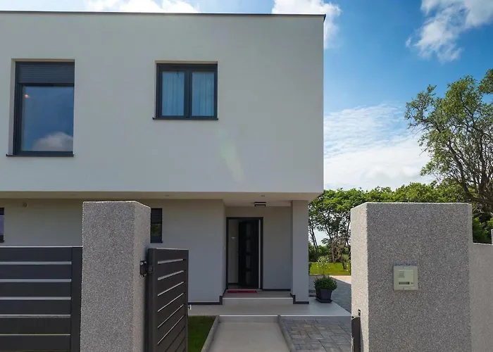 Lucas Casa de Férias *