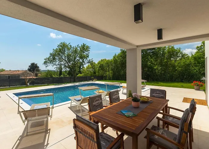 Lucas Holiday home Pula